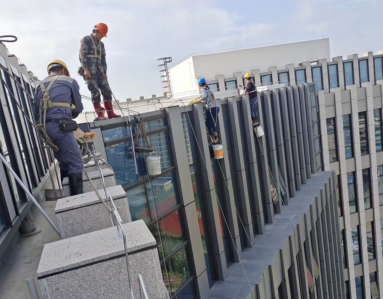 安吉高空房屋维修